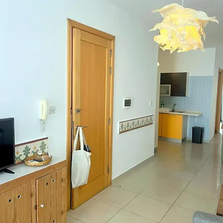 Excellent Location Bright Tigne *