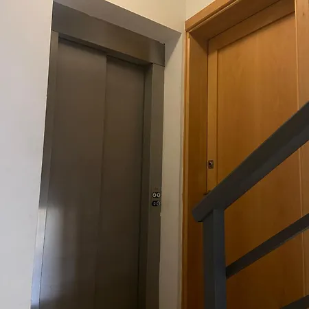 Excellent Location Bright Tigne * סליאמה