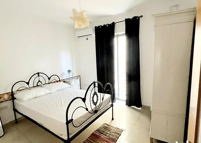 Excellent Location Bright Tigne