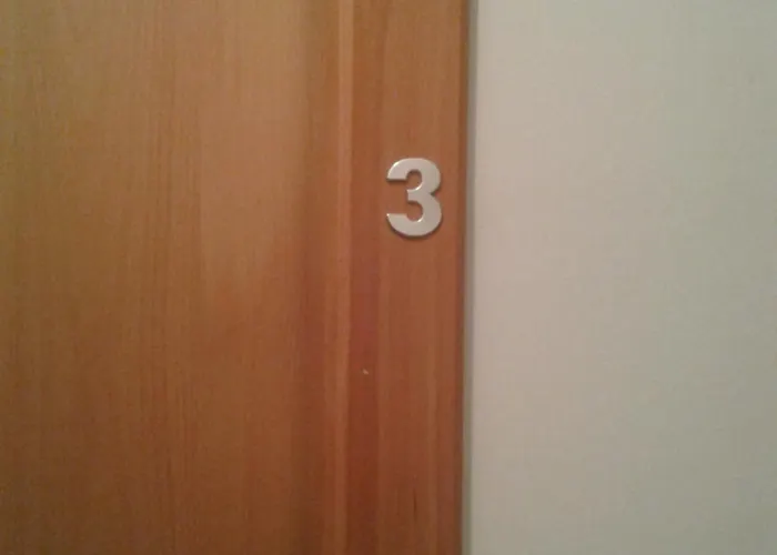 Excellent Location Bright Tigne